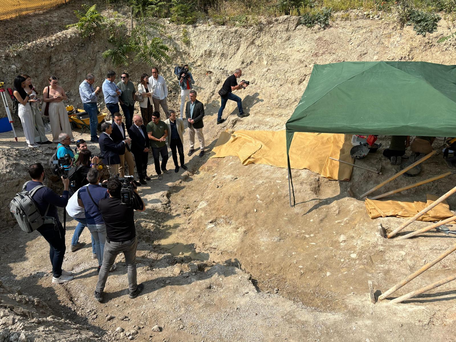 SUBV A LA DIP PROV DE JAÉN PARA LA REALIZ DE ACTUACIONES DE BÚSQUEDA, LOCALIZACIÓN, EXHUMACIÓN, IDENTIFICACIÓN DE RESTOS DE PERSONAS VÍCTIMAS DE LA GUERRA DE ESPAÑA Y LA DICTADURA